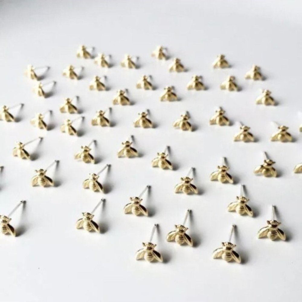 New 18K Yellow Gold Stud Bee Earrings - Picture 2 of 5